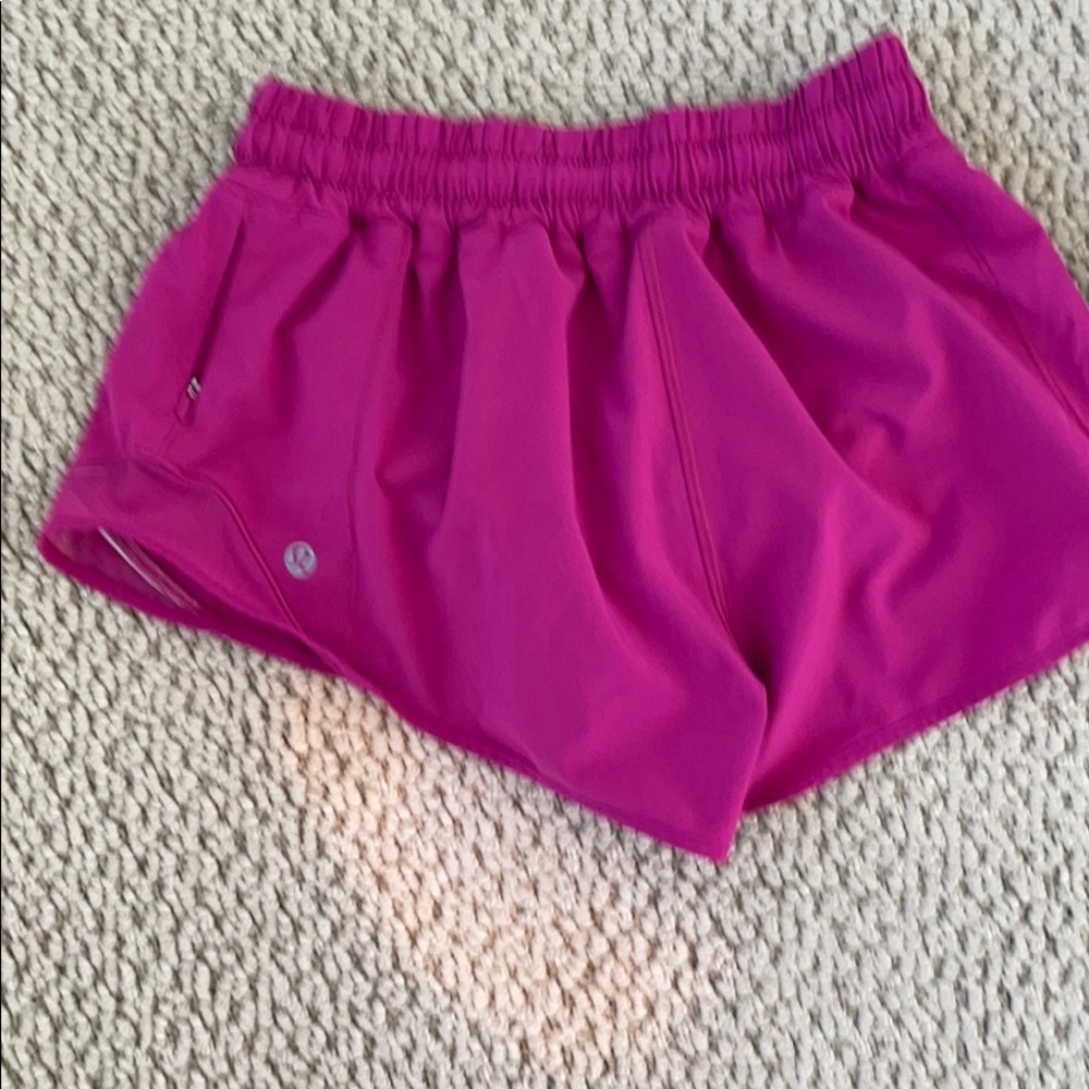 Lululemon pink shorts sz 4